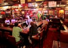 https://www.cyprustodayonline.com/cheers-bars-start-serving-tomorrow